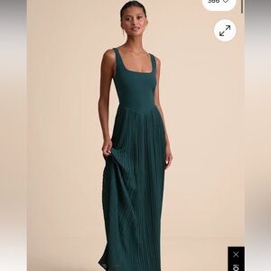 Lulu's Medium Emerald Green Maxi Dress- NEW WITH TAGS